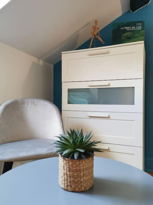 Studio Sous Les Toits Proche Paris Et Versailles Chaville Eksteriør billede